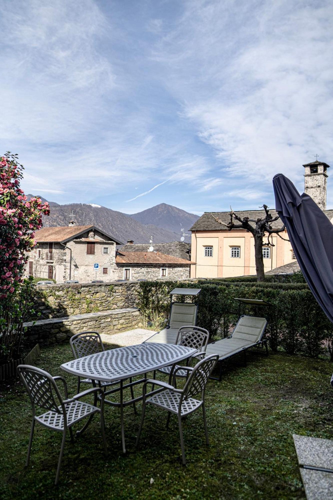 L&B House Villa Orta San Giulio Buitenkant foto
