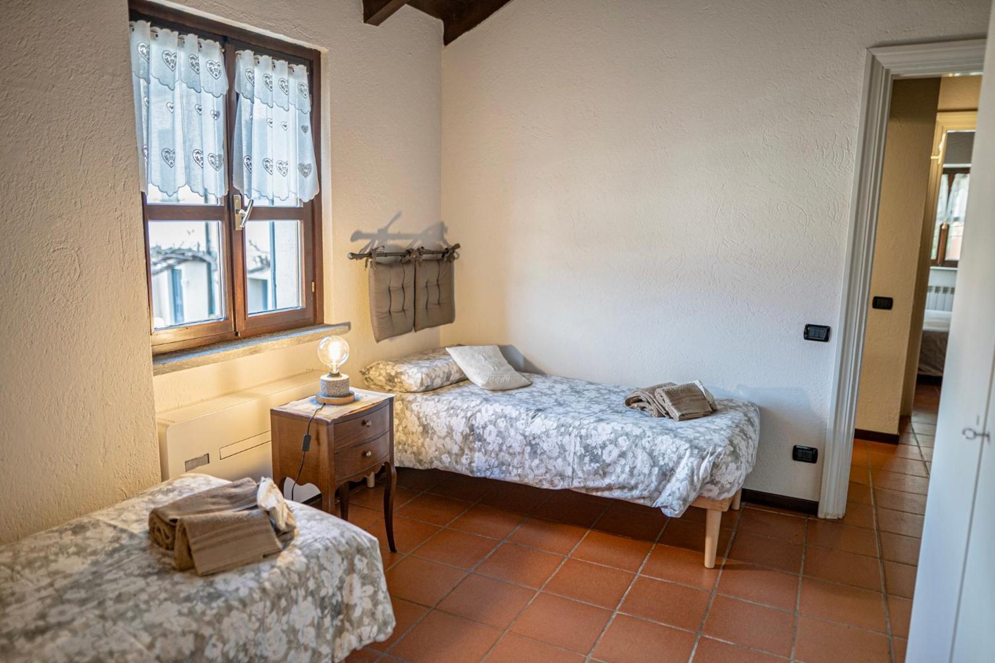 L&B House Villa Orta San Giulio Buitenkant foto